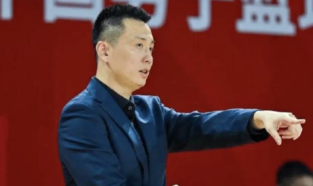 v体育-卢伟：北京虽缺兵少将但阵容深厚；队伍非常团结这一点很重要